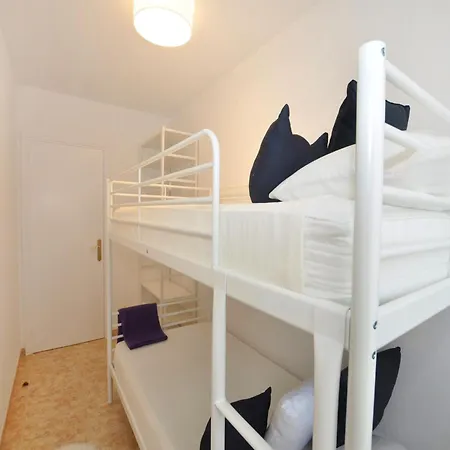 Apartment For 6 Persons